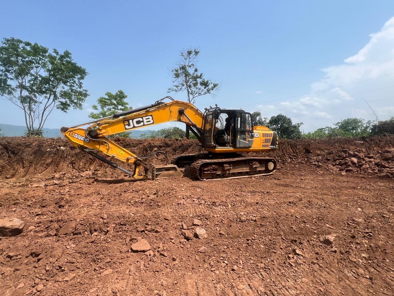 JCB 225 excavators